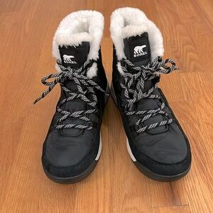 Sorel’s Women Whitney ll Flurry Waterproof Boot